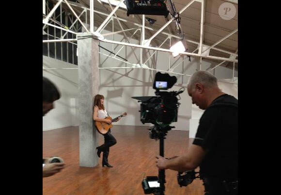 Sur le tournage du clip "Chez Keith et Anita" de Carla Bruni, février 2013.