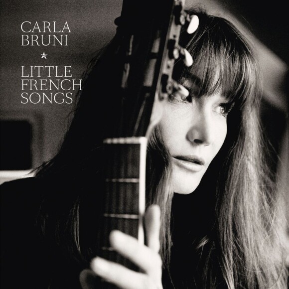 Carla Bruni photographiée par Richard Dumas pour "Little French Songs", album attendu le 1er avril 2013.
