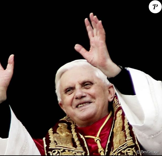 Benoît XVI au Vatican le 19 avril 2005.