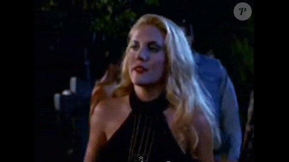 Mercedes McNab, dans Buffy contre les vampires, série phare des années 2000 . Elle y incarnait Harmony Kendall.