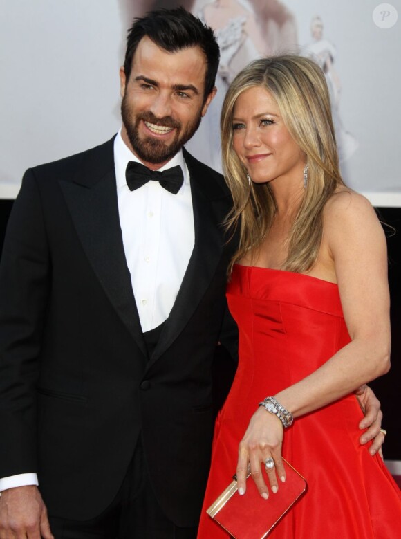 Justin Theroux et Jennifer Aniston en couple pour la 85e cérémonie des Oscars au Dolby Theatre de Los Angeles, le 24 février 2013.