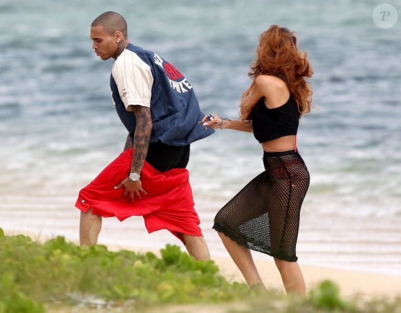 Rihanna et Chris Brown à Hawaï le jour de ses 25 ans, le 20 février 2013.
