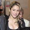 Shakira assiste à l'exposition du photographe Jaume De Laiguana à Barcelone le 28 fevrier 2013.