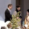 Le prince William et sa femme la duchesse de Cambridge Kate Middleton, enceinte, assistent au mariage de Laura Bechtolsheimer avec Mark Tomlinson à Arosa en Suisse, le 2 mars 2013.