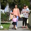 Alessandra Ambrosio, son fils Noah et sa fille Anja à Los Angeles, le 4 mars 2013. La petite famille va rendre visite à des amis.