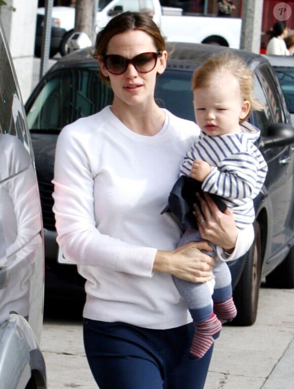 Jennifer Garner et son fils Samuel, adorable, le 5 mars 2013 à Los Angeles
