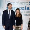 Le prince Felipe et la princesse Letizia d'Espagne assistent à la 11e édition du concert in memoriam en hommage à toutes les victimes du terrorisme, à Madrid, le 7 mars 2013.
