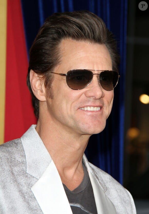 Jim Carrey tout en look stylé à la première du film The Incredible Burt Wonderstone au TCL Chinese Theatre à Hollywood, le 11 mars 2013.