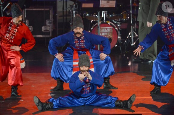 Exclusif - Spectacle - Les Choeurs de l'Armee Rouge et Vincent Niclo au Palais des Congres a Paris