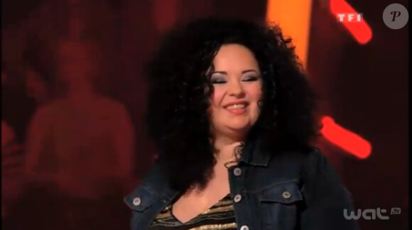 Nadja lors d'une battle dans The Voice saison 2 sur TF1 le samedi 16 mars 2013