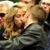 Shakira et Gerard Piqué au lancement du nouveau livre de Joan Piqué, le père de Gérard, à Barcelone, le 14 mars 2013.