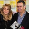 Shakira et Joan Piqué, le père de son compagnon, à Barcelone, le 14 mars 2013.