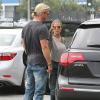 Chris Hemsworth et sa femme Elsa Pataky lors d'une session course avec leur petite fille India à Santa Monica le 16 mars 2013