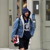 Shia LaBeouf quitte une salle de gym dans le quartier de SoHo en portant ses gants de boxe. New York, le 1er mars 2013.