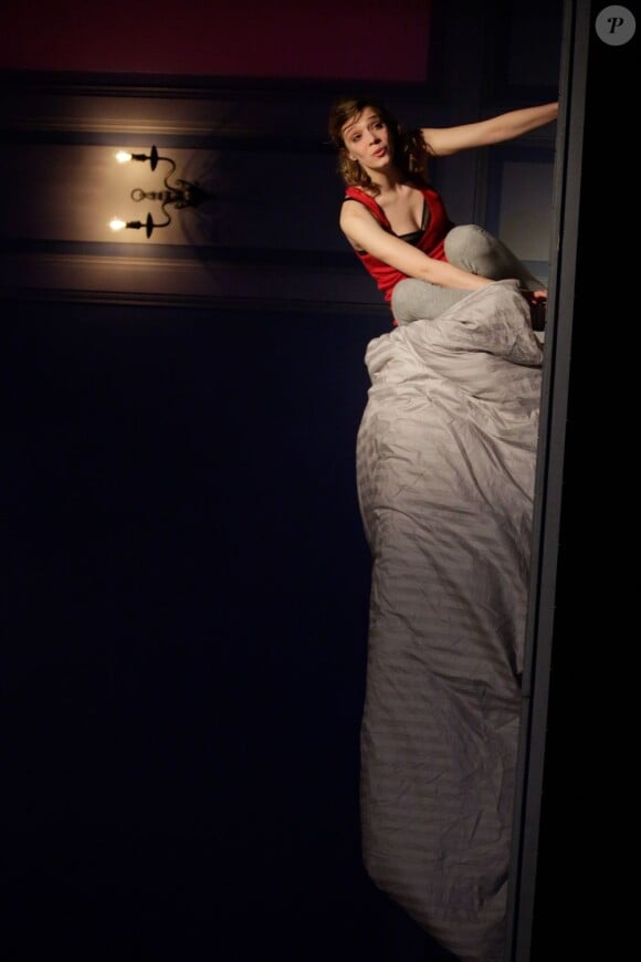 Céline Sallette incarne "Molly Bloom" au théâtre de la Commune d'Aubervilliers, le 20 mars 2013.