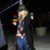 Fergie, enceinte, prend l'avion a Los Angeles à destination de New York, le 20 mars 2013.