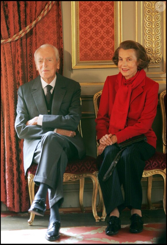 Liliane et André Bettencourt à l'Elysée le 18 avril 2005. 