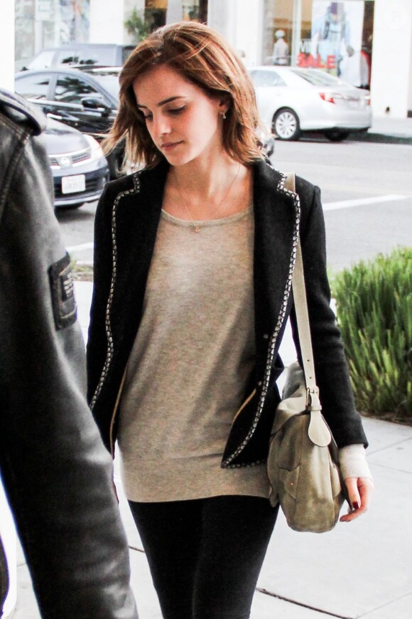 Emma Watson à Beverly Hills, le 12 février 2013.