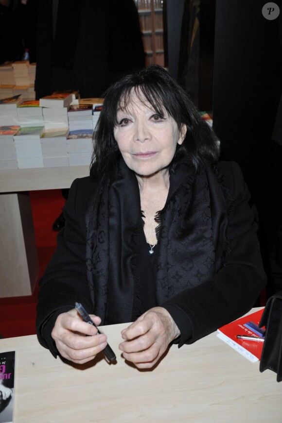 Juliette Gréco au 33e Salon du Livre de Paris, le 24 mars 2013.