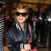 L'actrice Lindsay Lohan arrive à l'aéroport de Los Angeles, le 27 mars 2013.