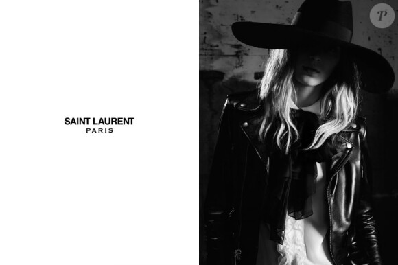 Julia Nobis photographiée par Hedi Slimane pour Saint Laurent printemps-été 2013.
