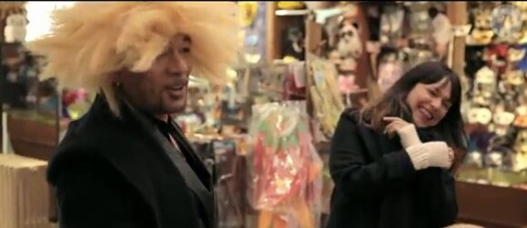 Pascal Obispo dans le clip de son single inédit intitulé Comment veux-tu que je t'aime, sur son best-of MillésimeS, sorti le 7 janvier 2013.
