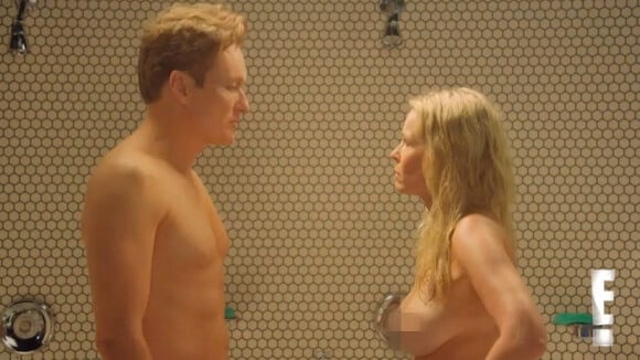 Chelsea Handler et Conan O'brien: Nus sous une douche, ils en viennent aux mains