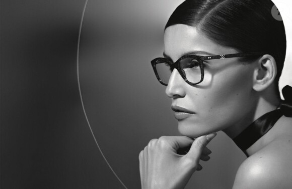 Campagne Chanel Eyewear avec la sublime Letitia Casta