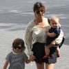 Kourtney Kardashian et ses deux enfants Mason et Penelope se rendent à l'église California Community Church à Agoura Hills. Le 7 avril 2013.