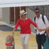 Jessica Alba et son mari Cash Warren quittent Saint-Barthélémy le 8 avril 2013