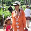Halle Berry et sa fille Nahla sont parties à la chasse aux oeufs à Maui, lors de leur séjour sur l'ile d'Hawaii pendant le week-end de Paâques. Le 31 mars 2013.