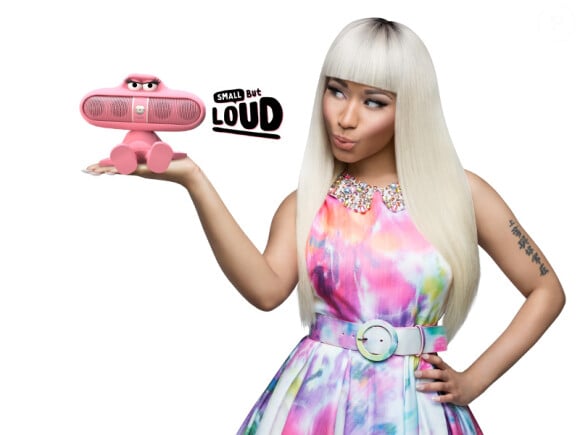Nicki Minaj et sa Pink Pill signée Beats by Dre.