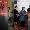 Angelina Jolie à Londres pour à la conférence de presse donnée par les ministres du G8, suite à l'accord trouvé pour lutter contre les violences sexuelles en zone de guerre, le 11 avril 2013.