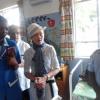 Madonna rencontre des patients du Queen Elizabeth Central Hospital à Blantyre, Malawi le 4 avril, 2013.