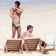 Marc Jacobs et son chéri Harry Louis à la plage à Rio de Janeiro, le 11 avril 2013.