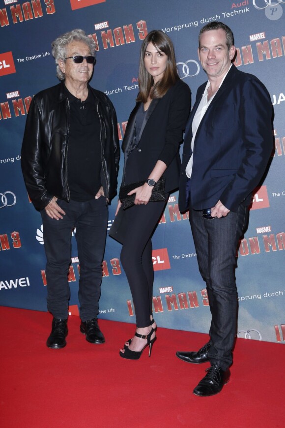 Luc Plamondon, Garou et sa belle compagne Stéphanie Fournier à l'avant-première parisienne de Iron Man 3 au Grand Rex, le 14 avril 2013