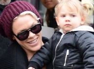 Pink : Avant son concert à Bercy, elle profite de Paris avec sa petite Willow !