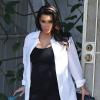 Kim Kardashian, enceinte, s'est fait une manucure à Studio City, le 19 avril 2013