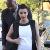 Kim Kardashian, enceinte, a fêté avec tout le clan Kardashian le 34e anniversaire de sa soeur Kourtney au restaurant Taverna Tony, à Malibu, le 18 avril 2013