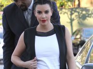 Kim Kardashian, enceinte : Glamour pour les 34 ans de Kourtney, chic au tribunal