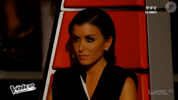 Jenifer pendant la prestation de Rachel Claudio dans The Voice 2, samedi 20 avril 2013 sur TF1