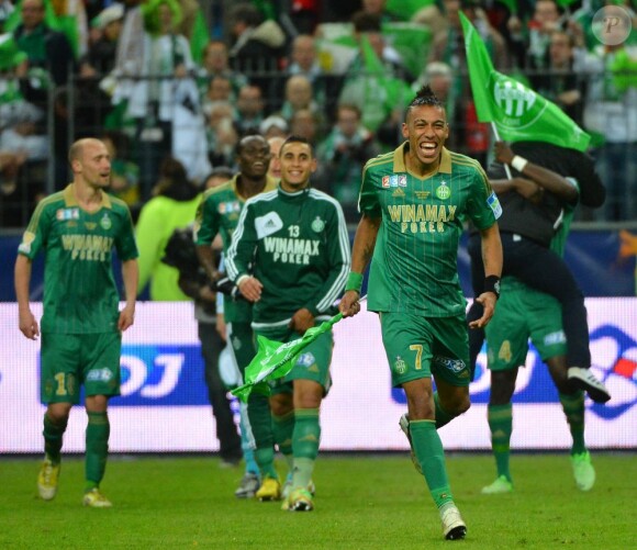 Pierre-Emerick Aubameyang lors de la finale de la Coupe de la Ligue ASSE-Rennes le 20 avril 2013 au Stade de France, pendant que son domicile de Fraisses se fait cambrioler...