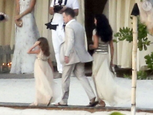 L'acteur Matt Damon et sa femme Luciana renouvellent leurs voeux après huit ans de mariage sur l'île de Sainte-Lucie. La cérémonie a eu lieu au Sugar Beach resort, en présence de leurs proches.