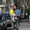 David Beckham et sa fille Harper dans les rues de Notting Hill à Londres. Le 24 avril 2013.