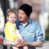 David Beckham et sa fille Harper se promènent à Londres, le 24 avril 2013.