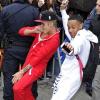 Justin Bieber : Déluré dans la rue et fêtard, il fait tomber les filles