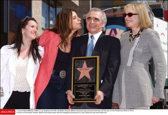 Martin Scorsese recevant son étoile sur le Walk of Fame, à Los Angeles en 2003 avec ses filles Domenica et Catherine, ainsi que sa femme Helen