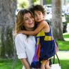 Ellen Pompeo et sa fille Stella se rendent à la garden party organisée par la marque de couches Huggies, à Los Angeles, le 27 avril 2013.
