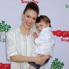 Alyssa Milano et son fils Milo à la garden party organisée par la marque de couches Huggies, à Los Angeles, le 27 avril 2013.