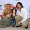 Rachel Zoe, son mari Rodger Berman et leur fils Skylar à la garden party organisée par la marque de couches Huggies, à Los Angeles, le 27 avril 2013.